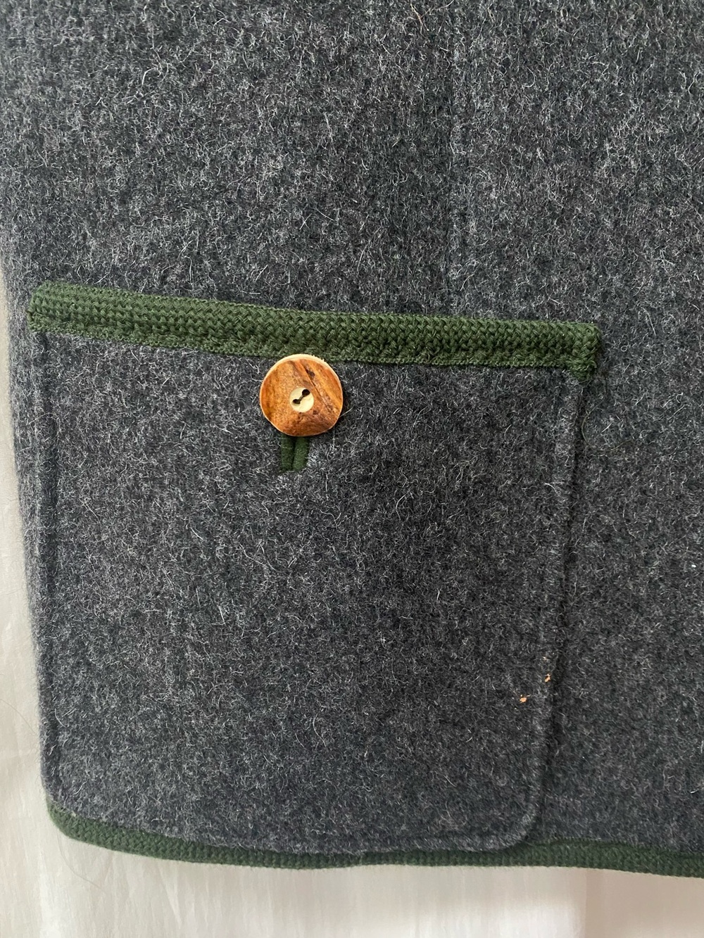 Vintage European Wool Gray Vest with Green Trim Antler Buttons 16 18 1X - Picture 3 of 4
